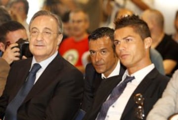 Images from today's event held in the President's box at the Santiago Bernabéu.