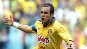FUTBOL MEXICANO CLAUSURA 2007
AMERICA VS ATLAS
CUARTOS DE FINAL
MEXSPORT DIGITAL IMAGE
13 May 2007: Action photo of Cuauhtemoc Blanco of America celebrating a goal against Atlas, during second game of the quarter final of the Torneo de Clausura 2007./Foto de accion de Cuauhtemco Blanco de America ce celebrando un gol en contra de Atlas, durante el segundo juego de los cuartos de final del Torneo de Clausura 2007. MEXSPORT/RODRIGO ASCENCIO