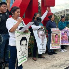 ¿A qué hora inicia la marcha que conmemora los 10 años de Ayotzinapa en CDMX?