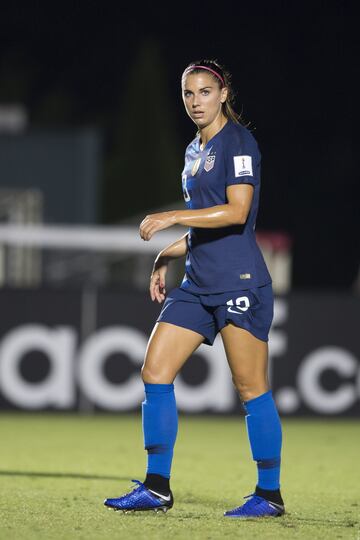 México cayó 6 goles por 0 ante Estados Unidos en el primer partido para ambas escuadras del Campeonato Femenil del Premundial de Concacaf; Morgan y Rapinoe brillan.