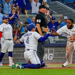 With a 4-1 win over the Yankees, the Blue Jays make history