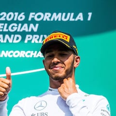 Hamilton: "¿Títulos? ¿Objetivos? Yo solo quiero ser como Senna"