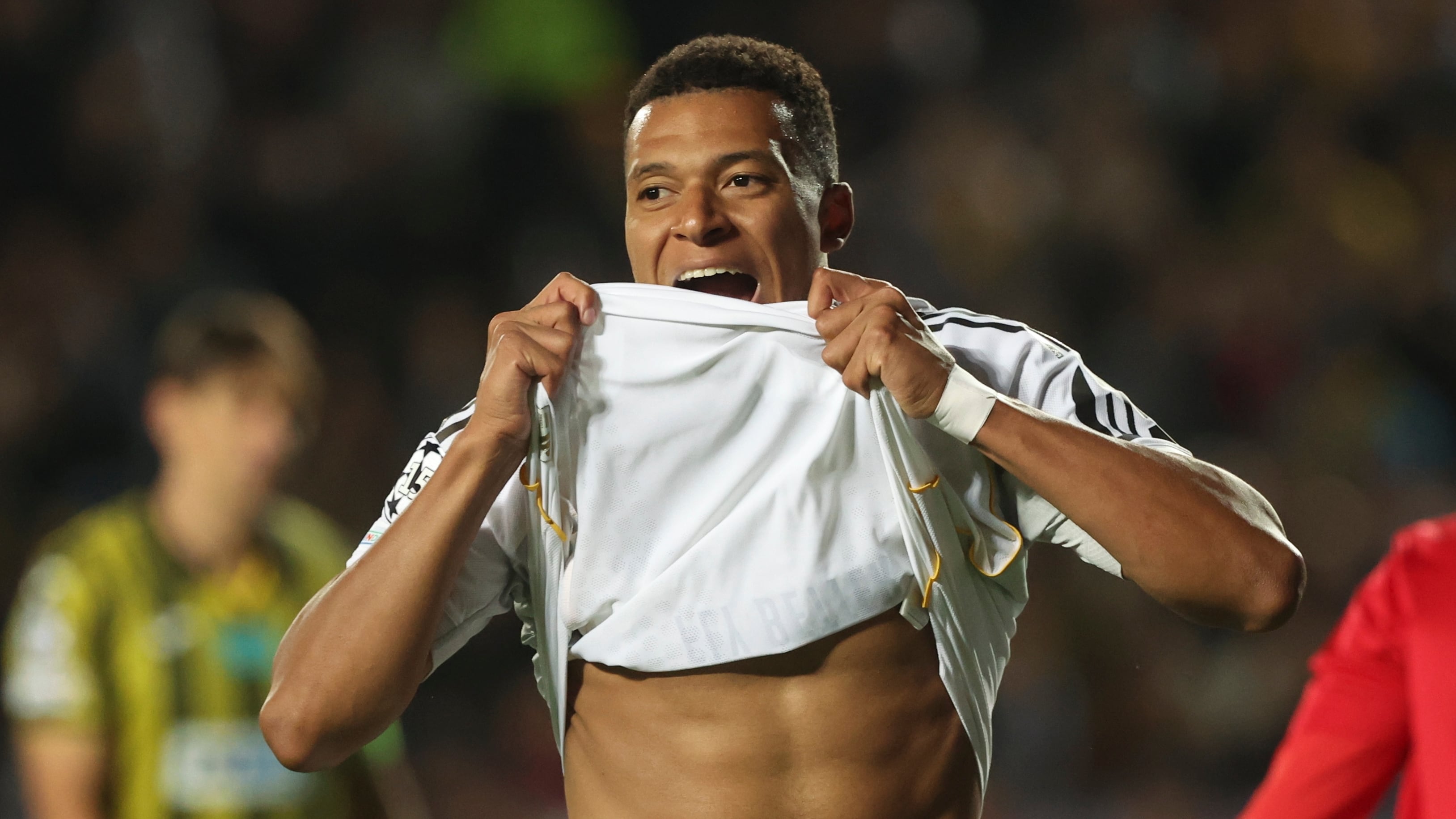 Mbappé: un monstruo va a verte