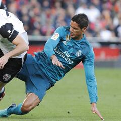 El Madrid, inquieto por Varane