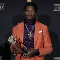 Lamar Jackson es electo como el MVP de la campaña 2019