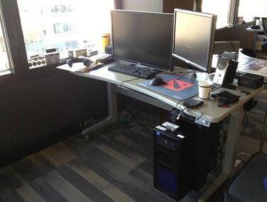 Acusado de irrumpir en Valve y robar equipamiento por valor de 40.000 dólares