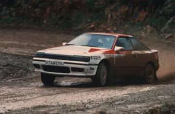 Con la marca japonesa corre con un Toyota Celica 2000 GT con el que solo puede ser tercero en Portugal y noveno en Finlandia