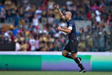 Después de 14 años con Pumas, Darío Verón salió esta temporada. El central guaraní afirma que no piensa en el retiro y podría continuar su carrera en Paraguay.