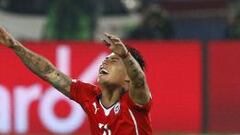 Vargas, tras su doblete, celebra el pase de Chile a la final de la Copa Am&eacute;rica.
 