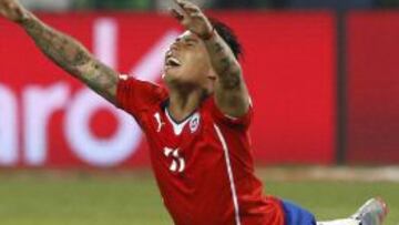 Vargas, tras su doblete, celebra el pase de Chile a la final de la Copa Am&eacute;rica.
 