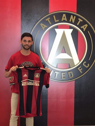 Juega como mediocampista y su actual equipo es el Atlanta United de la MLS.