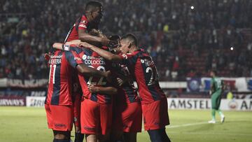 Argentina&#039;s San Lorenzo players celebrate their second goal against Peru&#039;s Merlgar during a Copa Libertadores Group F soccer match in Buenos Aires, Argentina, Tuesday, April 9, 2019. (AP Photo/Gustavo Garello)