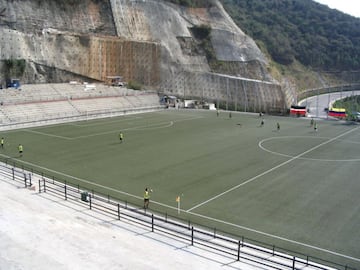 El estadio está ubicado en Caracas, Venezuela. Fue inaugurado en 2005 y pertenece a la Organización Deportiva Cocodrilos. 