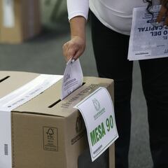 ¿Cuál es la consulta popular que tendrán que votar en Valle y Cauca en el mes de noviembre?