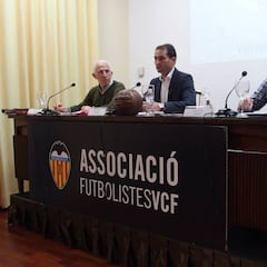 Valencia: partido de Leyendas durante el año del Centenario