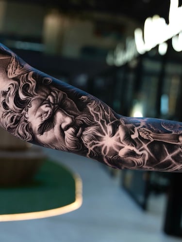 Recientemente ha trabajado con el popular creador de contenido español afincado en Andorra, WillyRex.