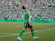 Antony, durante el derbi.