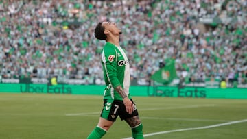 Antony, durante el derbi.