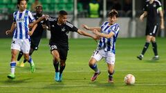 Soccer Football - Europa League - Group E - FC Sheriff Tiraspol v Real Sociedad - Zimbru Stadium, Chisinau, Moldova - October 6, 2022 Sheriff Tiraspol's Pernambuco in action with Real Sociedad's David Silva REUTERS/Stringer