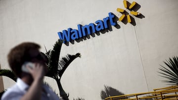 If you’re a Walmart employee, you can move up the corporate ladder and earn a hefty salary without being required to present a college diploma.