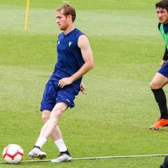 Álex: "El equipo llega bien al tramo final de temporada"