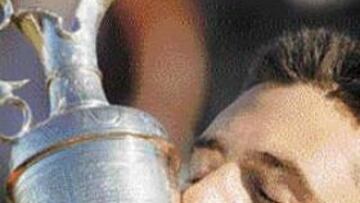 <b>SORPRESA.</b> El semidesconocido Ben Curtis conquistó el trofeo.