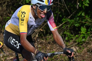 Egan Bernal se descolg del grupo de cabeza en los kilmetros finales de la etapa.