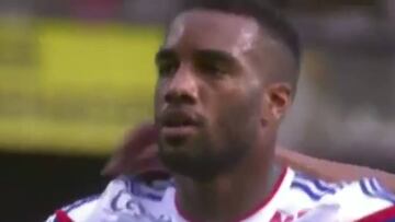 Así juega Lacazette, el nuevo compañero de ataque de Alexis