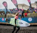 Las mejores postales del día 1 en el Mundial de Surf Femenino