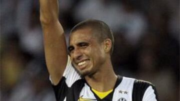 David Trezeguet podría estar en la órbita del Barcelona