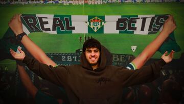 Abde, durante la entrevista con As en la Ciudad Deportiva del Betis.