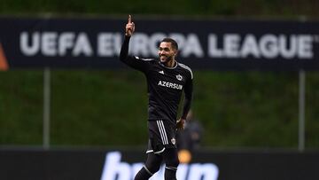 Juninho, con el Qarabag.