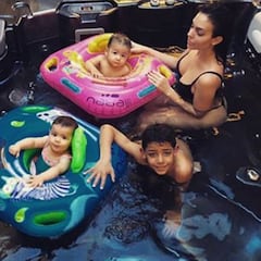 El baño relajante de Georgina Rodríguez junto a sus hijos