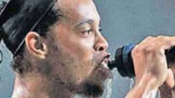 <b>EL CRACK. </b>Ronaldinho, durante la gira del Barça por Asia.