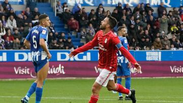 VITORIA, 09/12/2023.-El centrocampista de Las Palmas Kirian Rodríguez celebra su gol contra el Alavés, durante el partido correspondiente a la jornada 16 de LaLiga EA Sports, este sábado en el estadio de Mendizoroza. EFE / Carlos González
