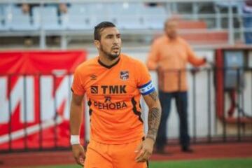 Jugó en estos dos clubes, pero destacó mucho más en Ural. Cinco de las seis temporadas que jugó en Rusia, lo hizo para ese club, donde fue capitán. Hoy está en Kazajistán.