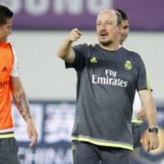 "James debe tener paciencia, le tuve que frenar con Benítez"