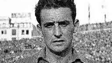 <b>ADIÓS UN MITO.</b> El mundo del fútbol llora su pérdida.