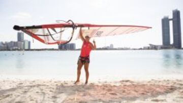 Blanca Manch&oacute;n celebra su bronce en Abu Dhabi.