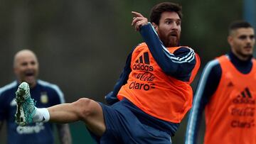 Messi sería baja ante España por lesión