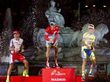 Final de La Vuelta con los ganadores.