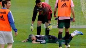 Mourinho cae ante la Prensa en Valdebebas