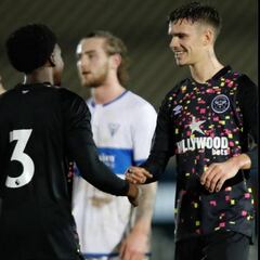 Romeo, hijo de David Beckham hace su debut con el Brentford B