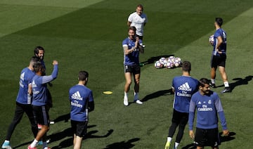 Último entrenamiento del Real Madrid antes de viajar a Málaga