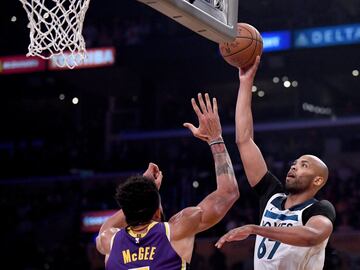 Las mejores imágenes de la victoria de Lakers ante Wolves