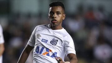 Rodrygo, en un partido de la Copa Libertadores la pasada temporada con el Santos.