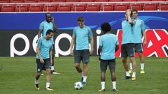 Entrenamiento del Chelsea con varios de sus jugadores espa&ntilde;oles. 