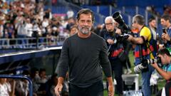 Quique Sánchez Flores antes de empezar un partido en el Coliseum.