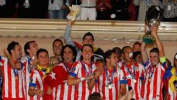 <b>ÉXITO. </b>Los Atléticos celebraron el Mónaco su doblete europeo. En total el club debería embolsarse más de 10 millones en premios.