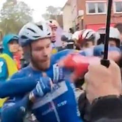 El Deceuninck sanciona a Senechal tras su agresión